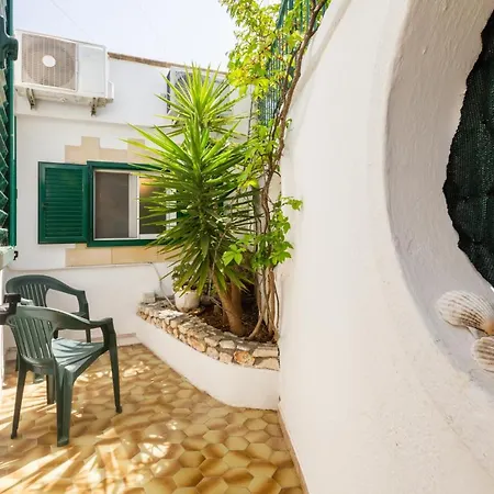 아파트 Racar Residence Apt One Step From The Beach *