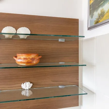 Racar Residence Apt One Step From The Beach 아파트